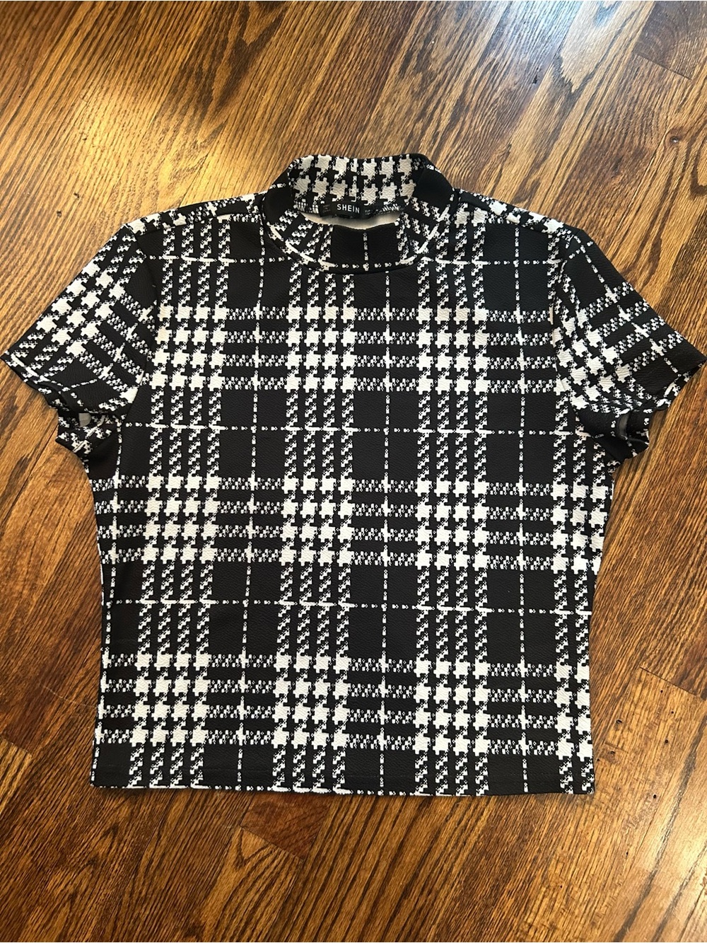 SHEIN Black White Plaid Mock Neck Short Sleeve Crop Top Women’s Large